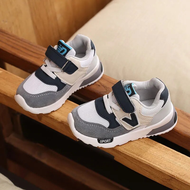 Boys and Girls Casual Air Mesh Breathable Sneakers - Kiddzland